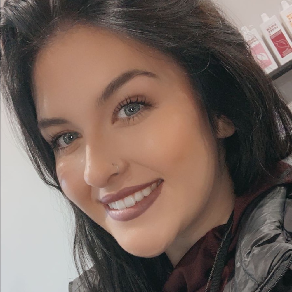 Meet your Posher, Camryn